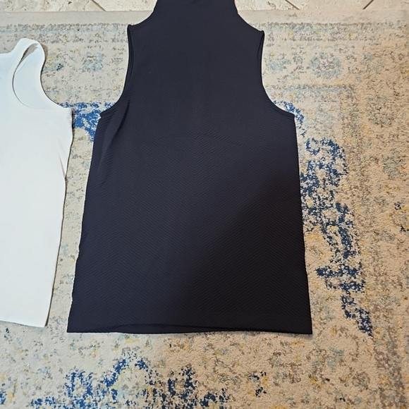 Bundle Athleta Tops Size S - Picture 6 of 8